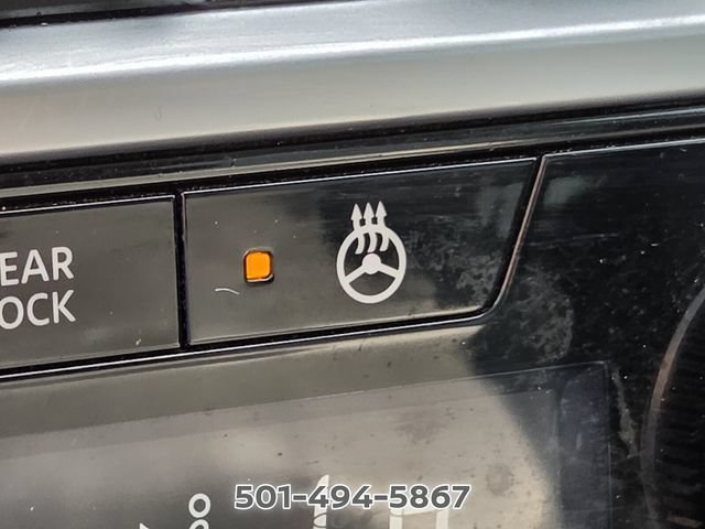Used 2024 Nissan Pathfinder Platinum w/ Lighting Package (N92) FWD image 23