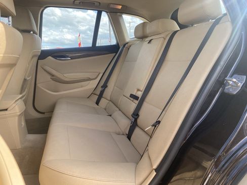 Used 2015 BMW X1 sDrive28i RWD image 12