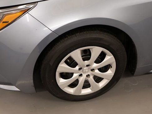 Used 2024 Toyota Corolla LE image 5