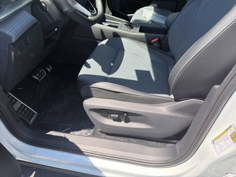 New 2026 Volkswagen Tiguan SE R-Line AWD/4WD image 43