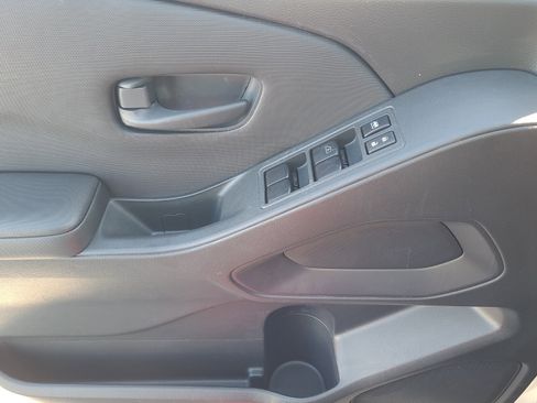 Used 2023 Nissan Frontier S image 23