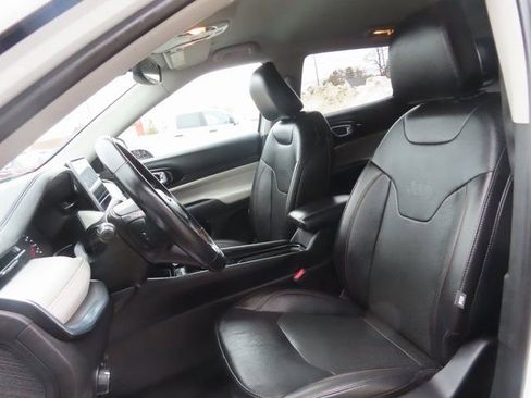 Used 2022 Jeep Compass Limited image 20