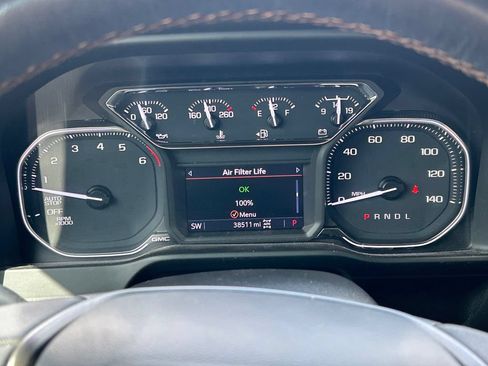 Used 2021 GMC Sierra 1500 AT4 w/ AT4 Preferred Package AWD/4WD image 38