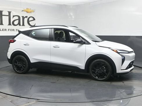New 2027 Chevrolet Bolt RS w/ LPO, All-Weather Package FWD image 27