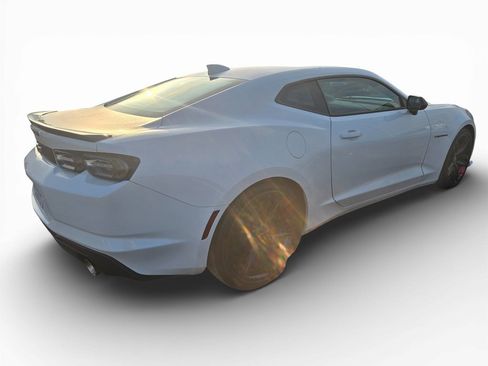 Used 2022 Chevrolet Camaro LT w/ Redline Edition image 4