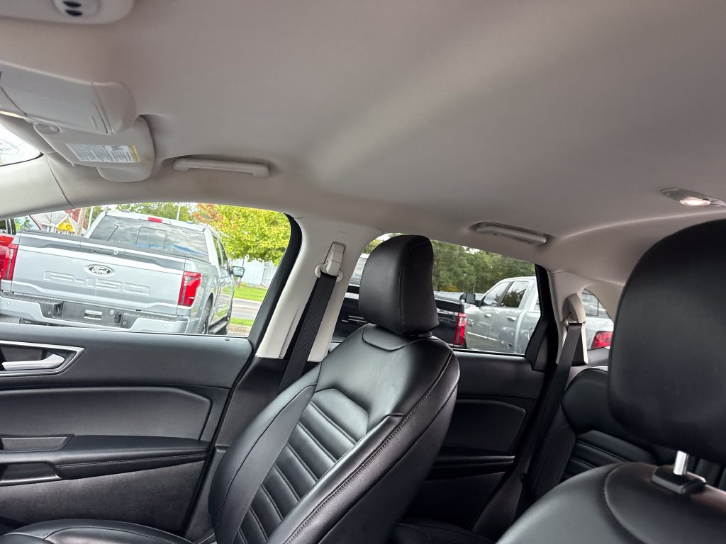Used 2024 Ford Edge SEL w/ Convenience Package AWD/4WD image 25