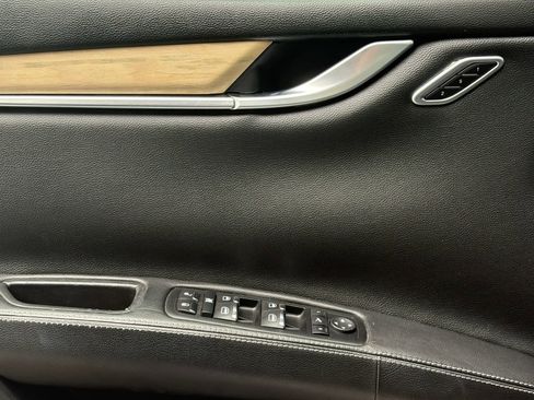 Used 2017 Maserati Ghibli S image 24