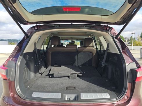 Used 2015 INFINITI QX60 AWD w/ Deluxe Touring Package image 16