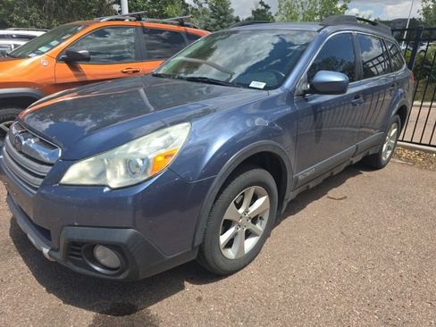 Used 2014 Subaru Outback 2.5i Limited AWD/4WD image 2