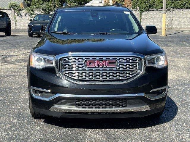 Used 2019 GMC Acadia Denali w/ Technology Package AWD/4WD image 8