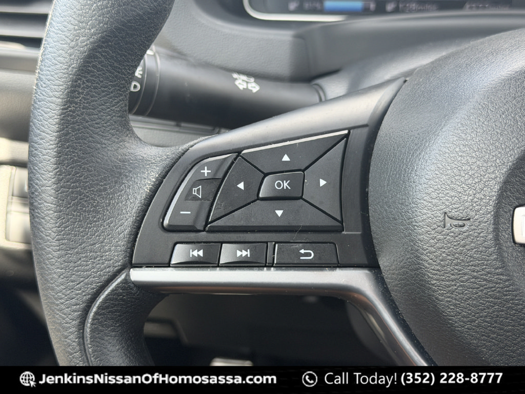Certified 2025 Nissan Leaf S FWD image 40