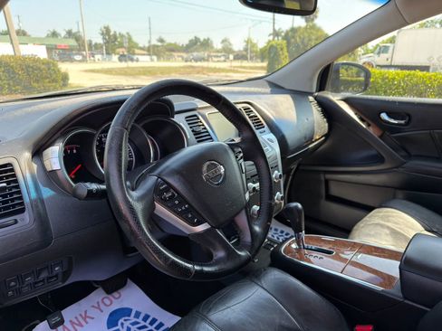 Used 2012 Nissan Murano LE w/ Platinum Pkg image 12