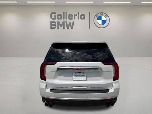Used 2022 GMC Yukon Denali w/ Denali Premium Package RWD image 7