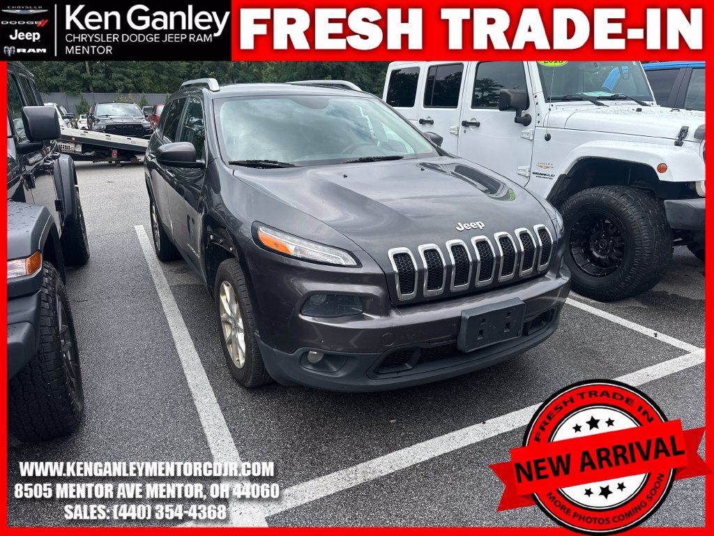 Used 2014 Jeep Cherokee Latitude w/ Cold Weather Group FWD image 1