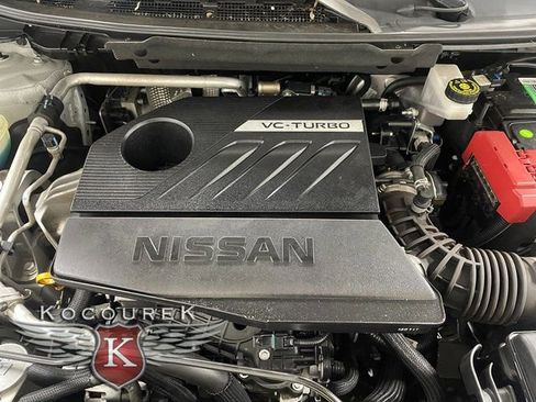 Used 2022 Nissan Rogue SV image 23