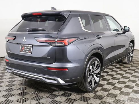 New 2026 Mitsubishi Outlander SE AWD/4WD image 13