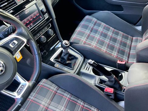 Used 2019 Volkswagen GTI S FWD image 16
