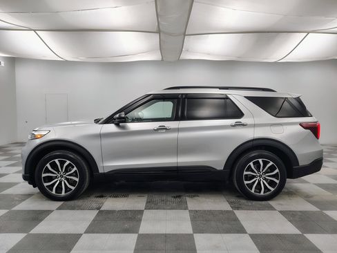 Used 2020 Ford Explorer ST image 7