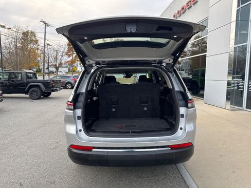 Used 2021 Jeep Grand Cherokee L Laredo w/ Luxury Tech Group I image 38