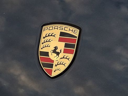 Used 2019 Porsche Macan image 30