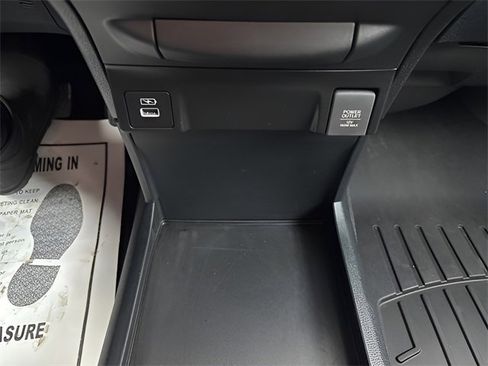 Used 2023 Honda Odyssey EX-L image 18