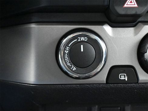 Used 2023 Toyota Tacoma SR image 13