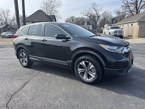 Used 2017 Honda CR-V LX image 1