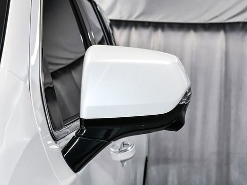Used 2025 Cadillac Escalade Premium Luxury w/ LPO, Floor Liner Package AWD/4WD image 85