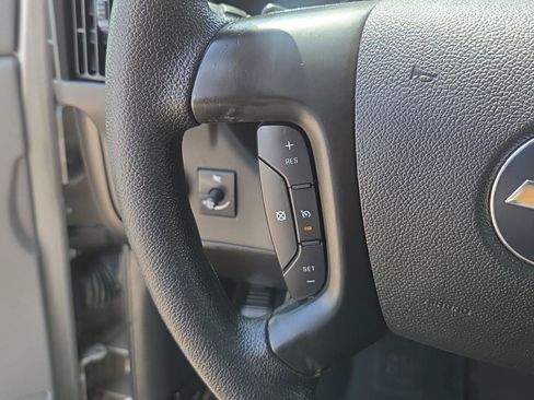 Used 2008 Chevrolet Express 1500 Passenger w/ LT Preferred Equipment Group RWD image 21