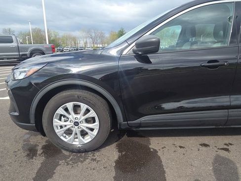 Used 2023 Ford Escape Active w/ Cold Weather Package FWD image 17