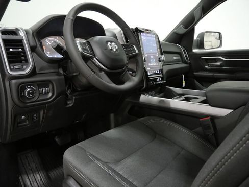 New 2026 RAM 1500 4x4 Crew Cab image 11