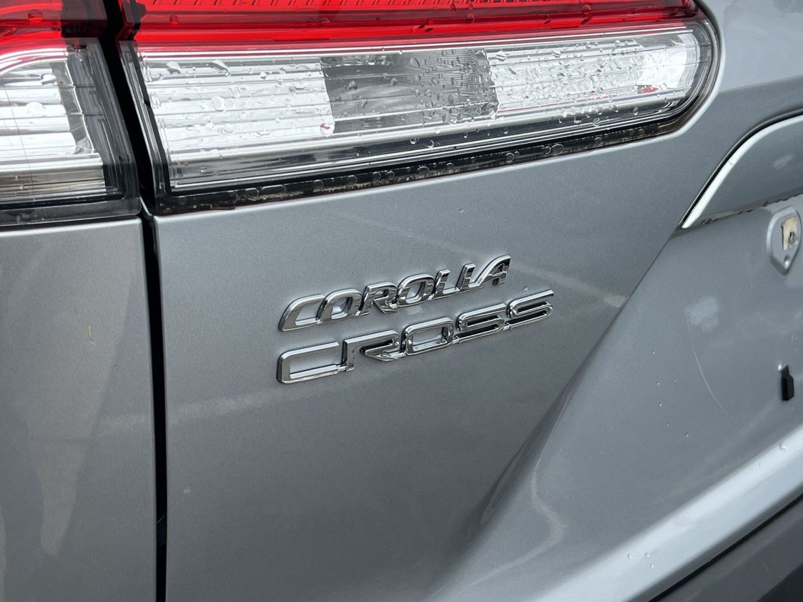 Used 2022 Toyota Corolla Cross LE FWD image 22