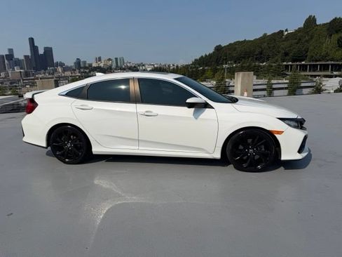 Used 2019 Honda Civic Si image 2