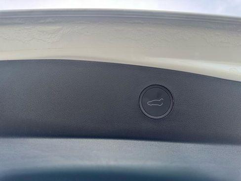 Used 2023 Tesla Model 3 Standard Range image 64