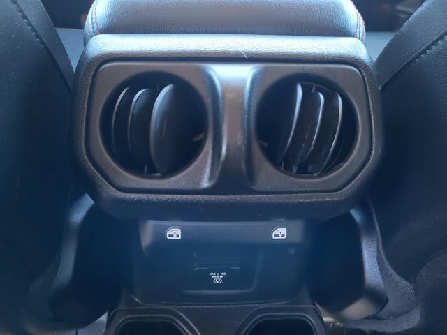 Used 2021 Jeep Gladiator Rubicon AWD/4WD image 22