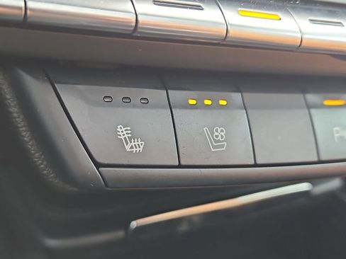 Used 2023 Cadillac XT4 Sport FWD image 5