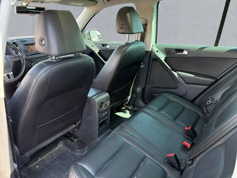 Used 2017 Volkswagen Tiguan SEL image 15