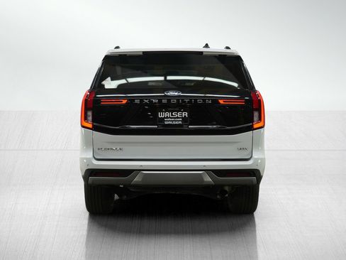 Used 2025 Ford Expedition Max Platinum image 5