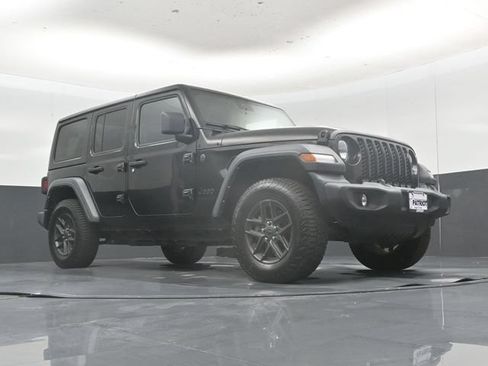 Used 2024 Jeep Wrangler Unlimited Sport AWD/4WD image 45