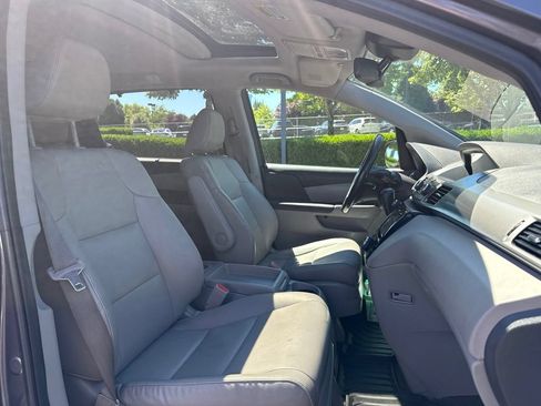 Used 2016 Honda Odyssey EX-L image 24