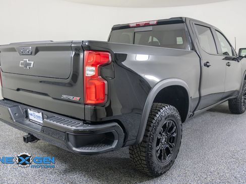 Used 2025 Chevrolet Silverado 1500 ZR2 w/ Technology Package AWD/4WD image 7