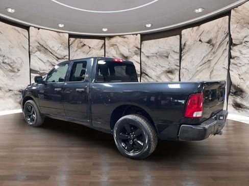 Used 2017 RAM 1500 Express w/ Black Ram 1500 Express Group AWD/4WD image 6