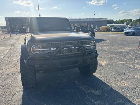 Used 2021 Ford Bronco Badlands image 3