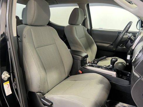 Used 2019 Toyota Tacoma SR5 image 12