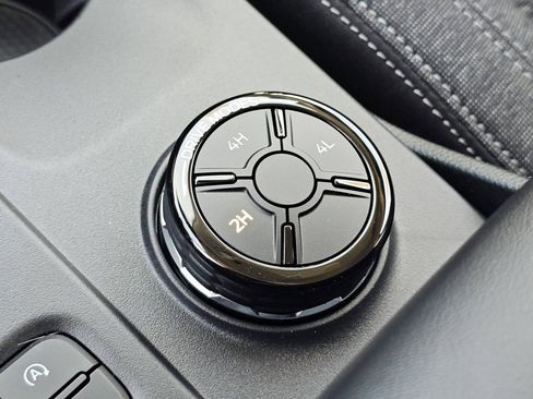 New 2026 Ford Ranger XLT w/ FX4 Off-Road Package image 8