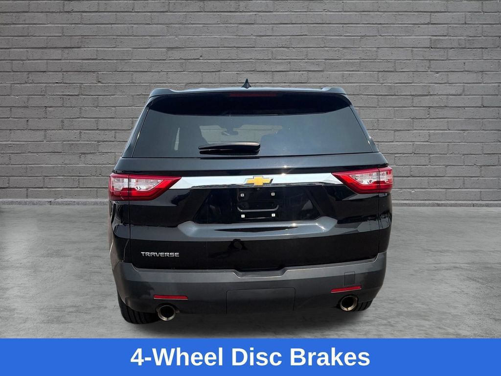 Used 2020 Chevrolet Traverse LS w/ LPO, Floor Liner Package FWD image 8