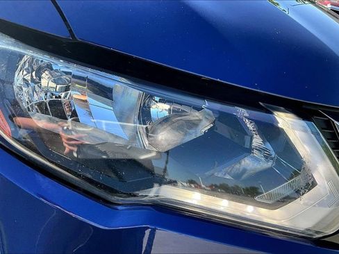 Used 2017 Nissan Rogue S AWD/4WD image 29