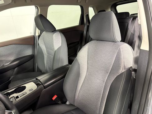 Used 2023 Nissan Rogue SV FWD image 13