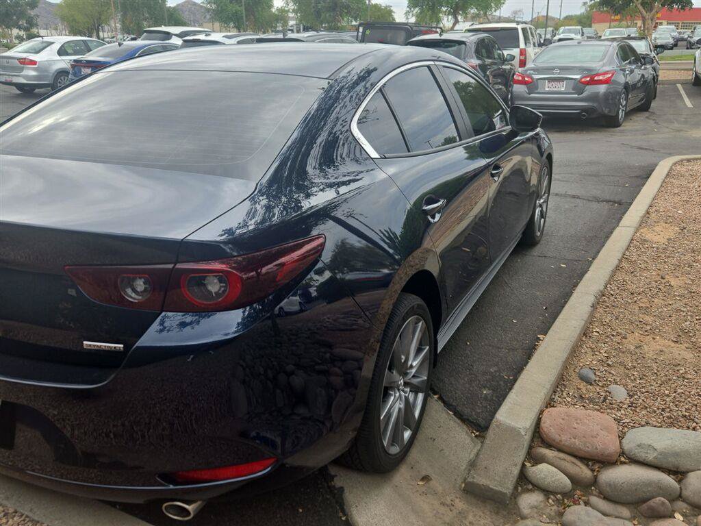 Used 2024 MAZDA MAZDA3 s FWD image 3