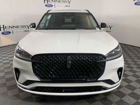 New 2025 Lincoln Aviator Reserve w/ Luxury Package image 11